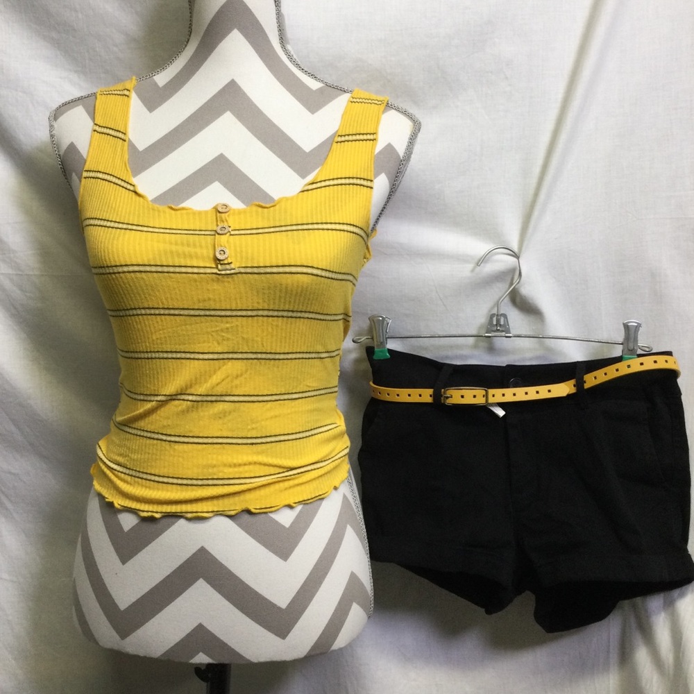 Iris Womens Yellow Ribbed Tank Top and Black Shorts Set, Sz Small